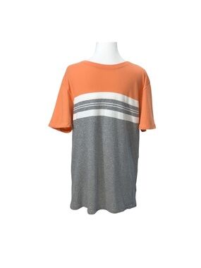 Old Navy T-Shirt